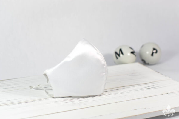 Signature White Pearl Silk Sculpted Fitted Face Mask (2)
